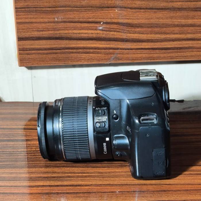 دوربین دست دوم کانن canon EOS-350D 18-55mm II lens (10000 شات)