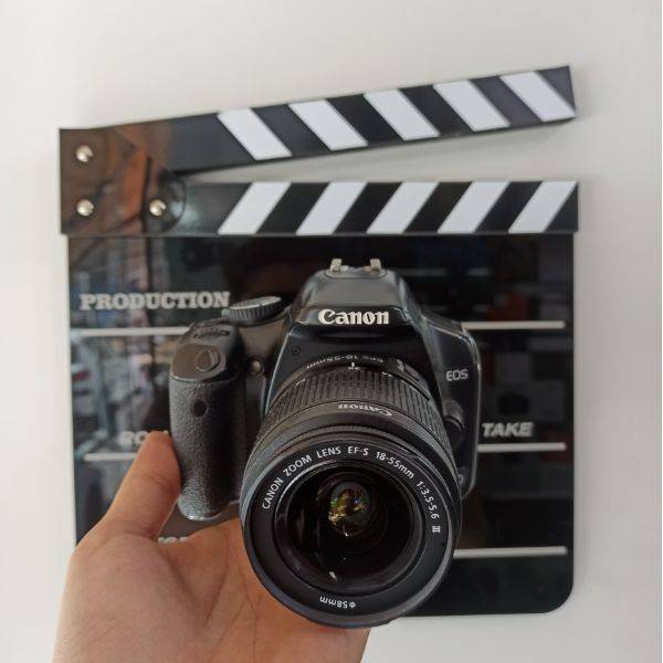 دوربین دست دوم کانن canon 450d lens 18-55iii (20000 شات)