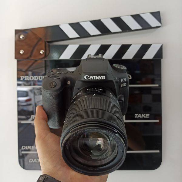 دوربین دست دوم کانن Canon EOS 90D DSLR Camera kit 18-135mm Lens (4000 شات)