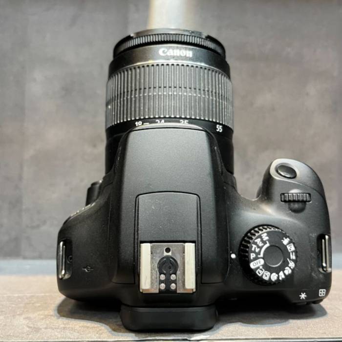 دوربین دست دوم نیکون Canon EOS 4000D Kit EF-S 18-55mm III (1000 شات)