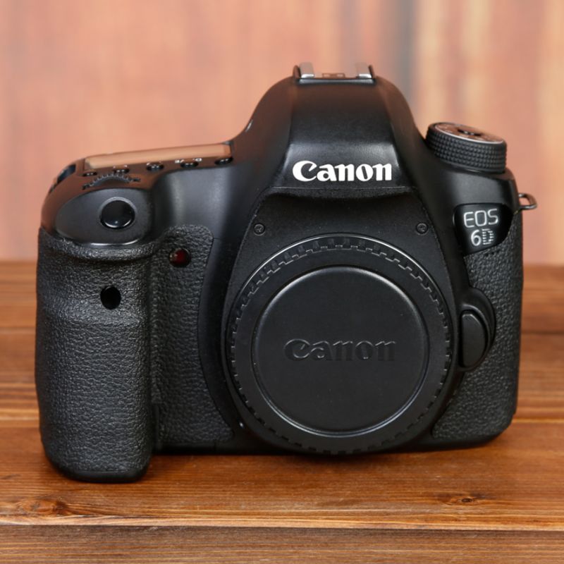 دوربین عکاسی دست دوم کانن Canon EOS 6D Body (116000 شات)