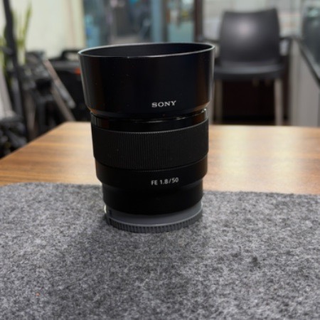 لنز دست دوم سونی Sony FE 50mm f/1.8 Lens (جعبه دارد)