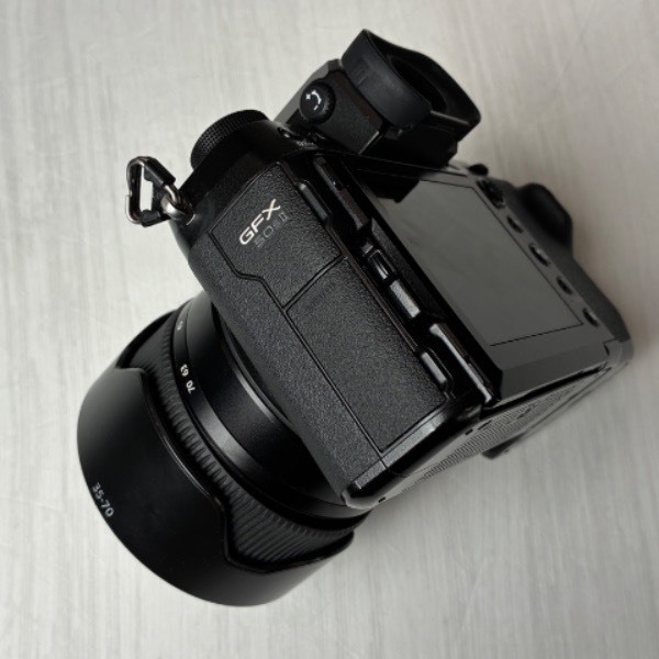 دوربین دست دوم فوجی فیلم FUJIFILM GFX50S II GF35-70mm Kit (5000 شات)