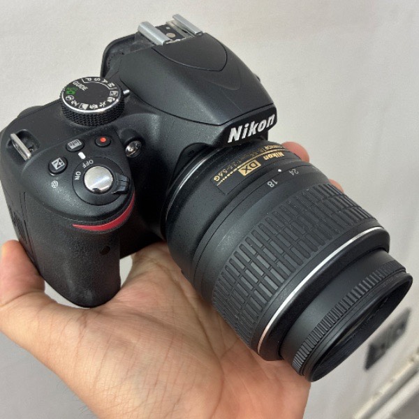 دوربین دست دوم نیکون Nikon D3200 Kit 18-55mm f/3.5-5.6 G VR (3300 شات)