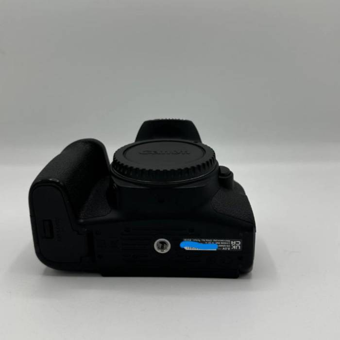 دوربین دست دوم Canon EOS 850D (15000 شات)