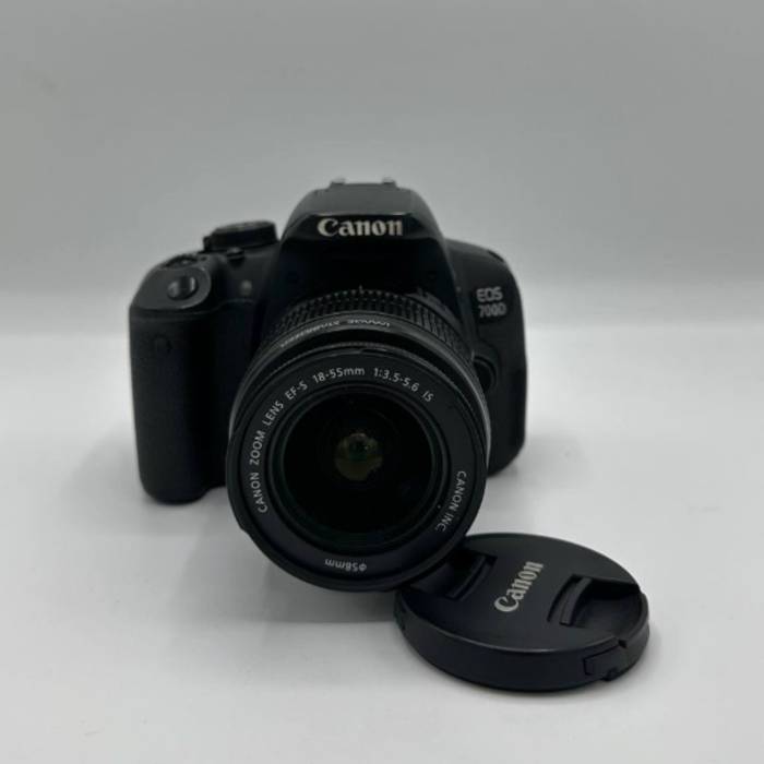 دوربین دست دوم کانن Canon EOS 700D Kit 18-55mm f/3.5-5.6 IS ii (3000 شات)