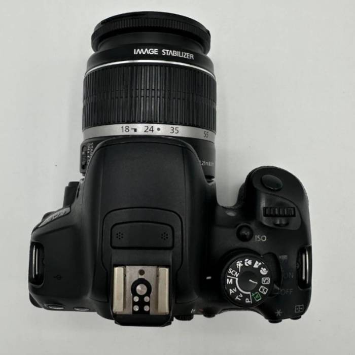 دوربین دست دوم کانن Canon EOS 700D Kit 18-55mm f/3.5-5.6 IS ii (3000 شات)