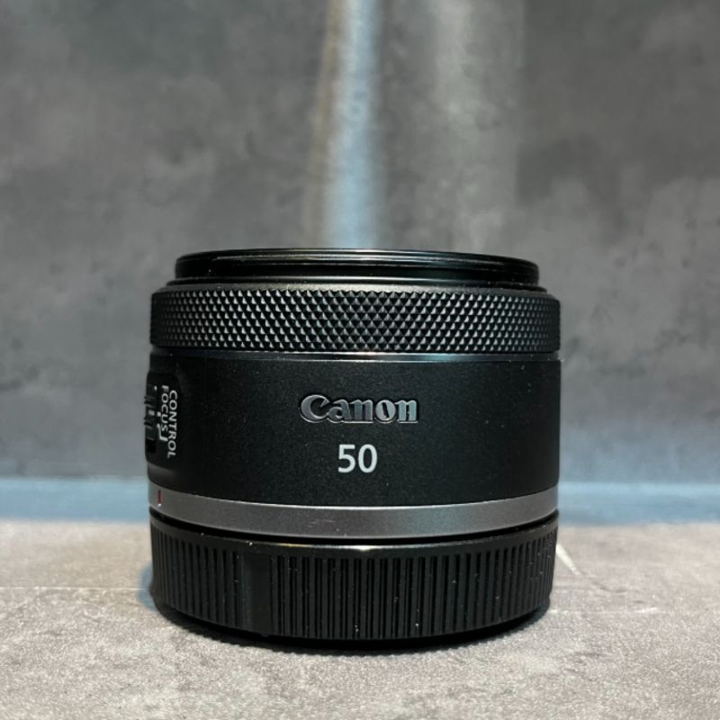لنز دست دوم نیکون Canon RF 50mm f/1.8 STM Lens(جعبه دارد)