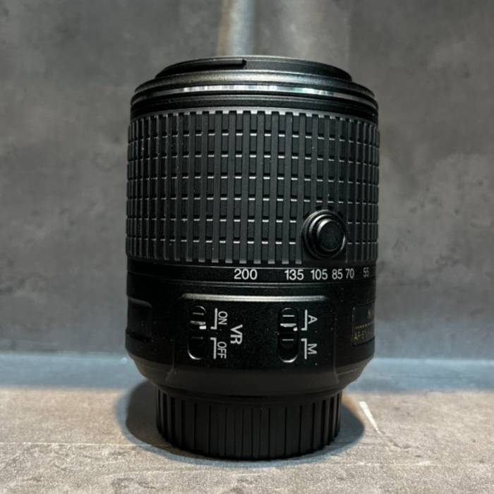 لنز دست دوم نیکون Nikon AF-S DX NIKKOR 55-200mm f/4-5.6G ED VR II(جعبه دارد)