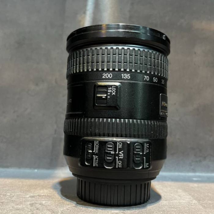 لنز دست دوم نیکون Nikon AF-S DX NIKKOR 18-200mm f/3.5-5.6G ED VR II (جعبه دارد)