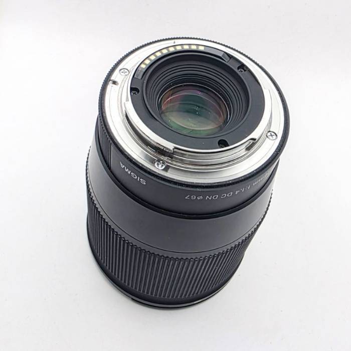 لنز دست دوم سیگما Sigma 16mm f/1.4 DC DN Contemporary Lens Sony E (جعبه دارد)