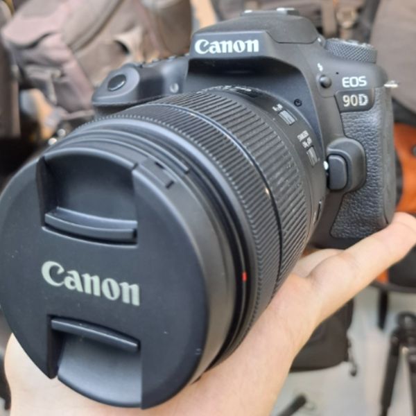 دوربین دست دوم کانن Canon EOS 90D DSLR Camera with 18-135mm Lens (1000 شات)