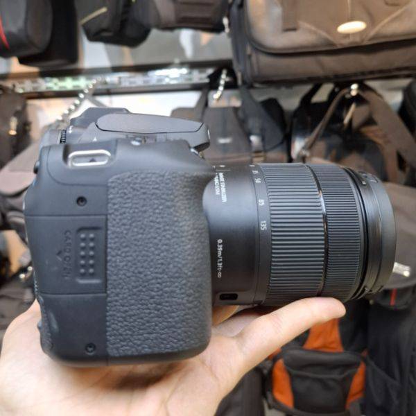 دوربین دست دوم کانن Canon EOS 90D DSLR Camera with 18-135mm Lens (1000 شات)