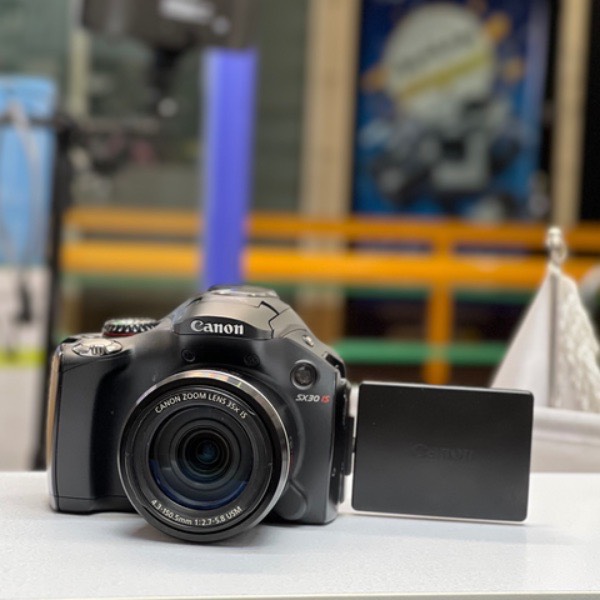 دوربین دست دوم کانن Canon power shot sx30is(11000 شات)