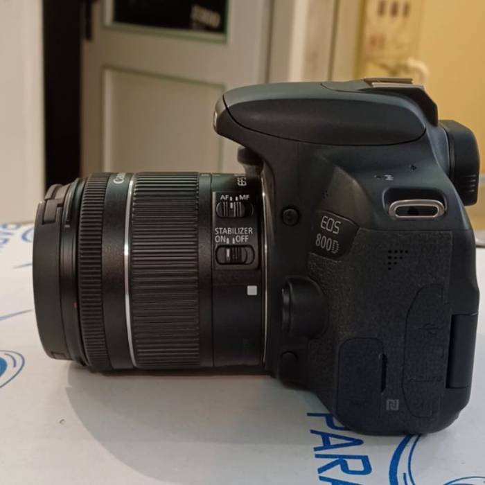 دوربین دست دوم کاننCanon EOS 800D Kit 18-55mm f/4-5.6 IS STM(12444 شات)