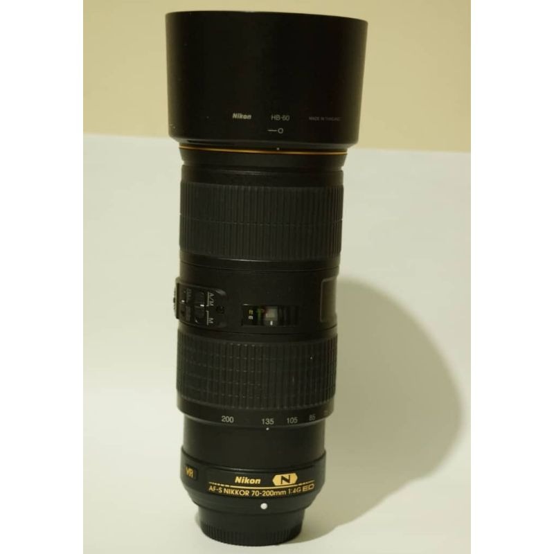 لنز نیکون AF-S 70-200mm ED VR دست دوم برای دوربین های قطع FX مناسب است. برای آشنایی لنز نیکون AF-S Nikkor 70-200mm ED VR به نورنگار مراجعه کنید.
