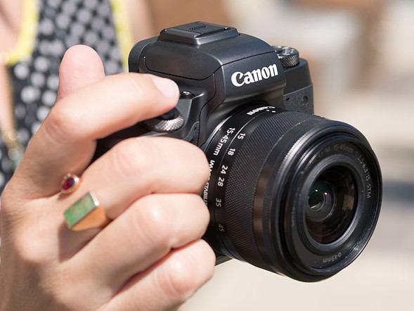 همه چیز درباره EOS M5