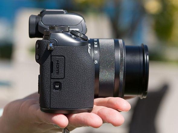 همه چیز درباره EOS M5