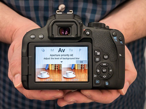 دوربین کانن EOS 800D