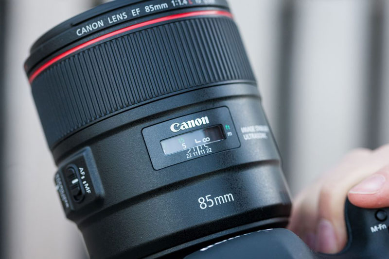 لنز کانن Canon-EF-85mm-f1.4L-IS-USM