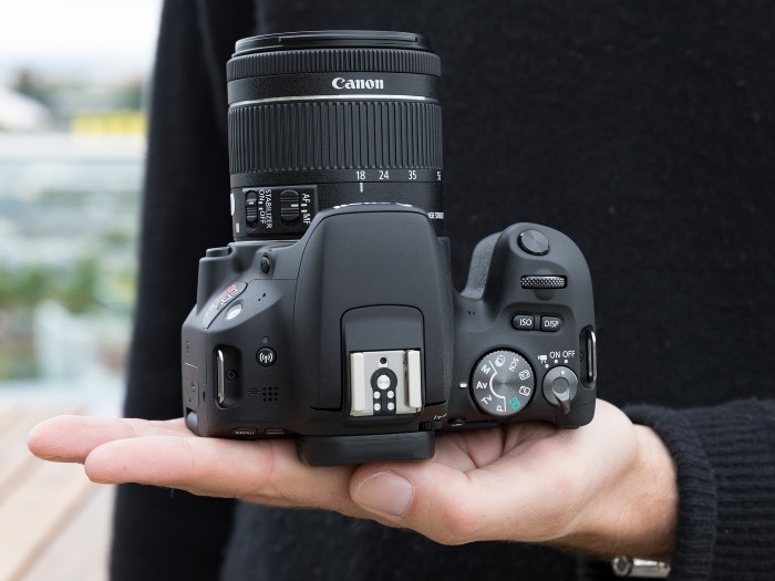 دوربین Canon 200D