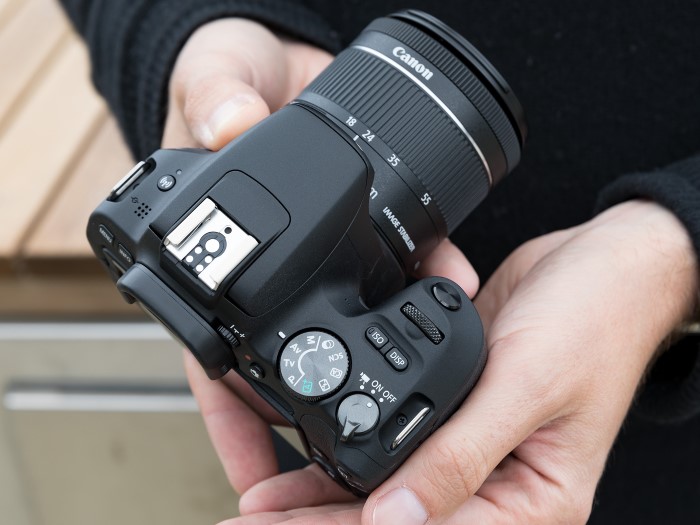 دوربین Canon 200D