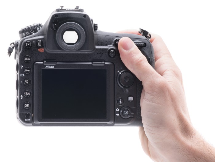 دوربین نیکون D850