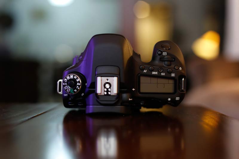 دوربین کانن EOS 80D