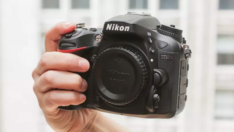 دوربین نیکون D7200