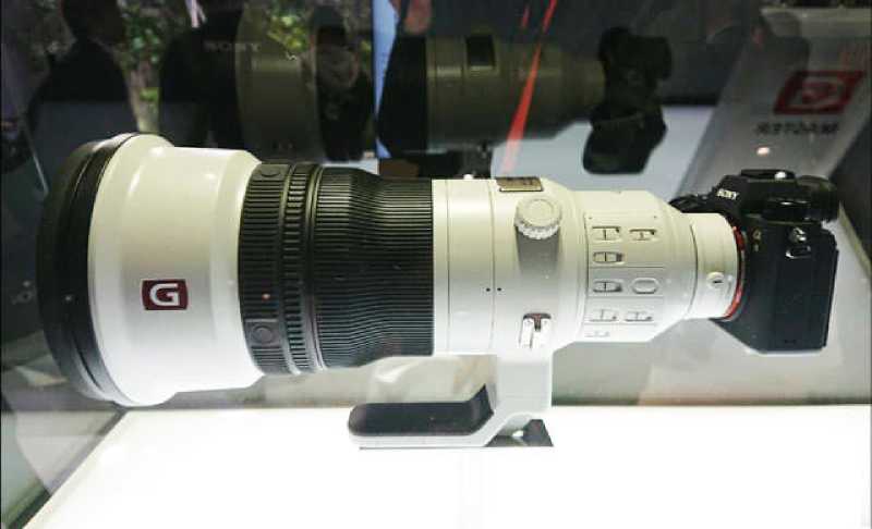 لنز Sony FE 400mm f/2.8 GM OSS