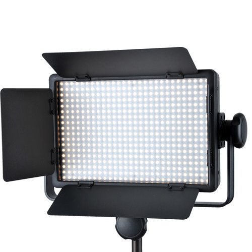 تحویل 1 روزه | مشخصات فنی + بهترین قیمت برای خرید پروژکتور Godox Video Light LED500C⭐ مشاوره رایگان و تخصصی 0217356