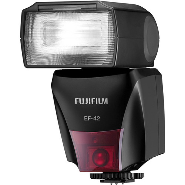 فلاش فوجی EF-42 Flash یک فلاش اکسترنال با 4 باتری AA از شرکت فوجی برای فلاش های فوجی می باشد. خرید فلاش فوجی EF-42 Flash در سایت نورنگار.