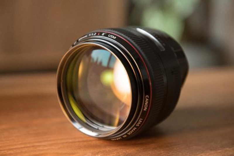 لنز RF 85mm f/1.2L کانن