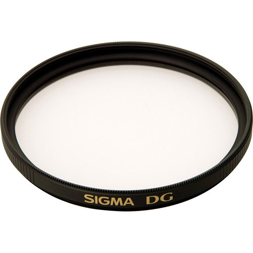 فیلتر عکاسی سیگما DG uv 72mm یک فیلتر عمومی واضح است که به جذب نور ماوراء بنفش کمک می کند و نوردهی آبی رنگ را از نور روز کاهش می دهد.