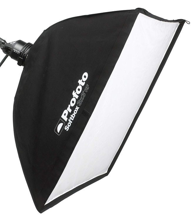 سافت باكس پروفوتو (Profoto 254577 softbox Feet White (90x90cm بافل داخلی قابل جابجایی امکان ایجاد کنتراست بیشتر و تأثیر نورافکن جزئی را فراهم می کند.