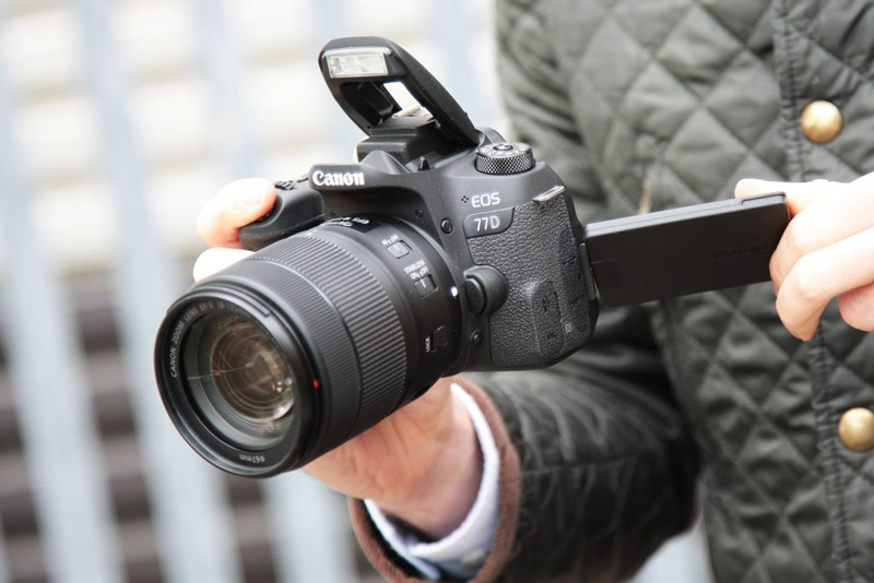 دوربین عکاسی DSLR