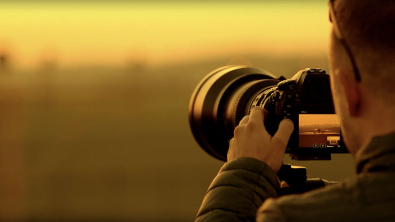 دوربین عکاسی در ساعت طلائی