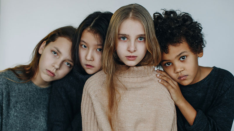 لنزهای 35 میلیمتر و 50 میلیمتر