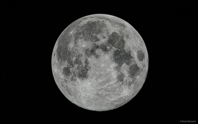 کاهش لرزش دوربین روی سه پایه