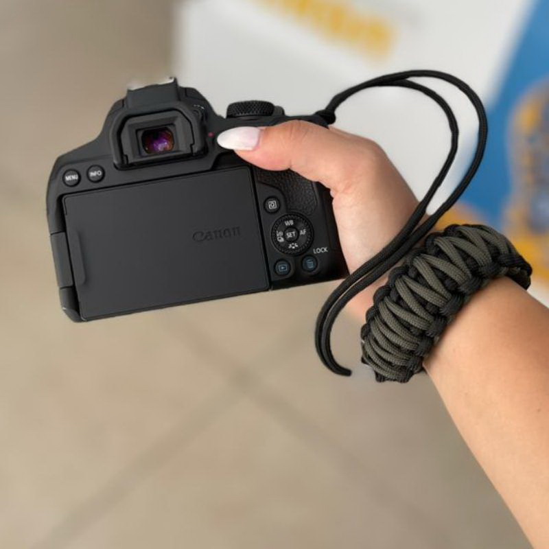 تحویل سریع | مشخصات فنی + خرید بند دوربین مچی سبز تیره مدل پاراکورد Paracor dark green wrist camera strap | مشاوره رایگان و تخصصی 0217356