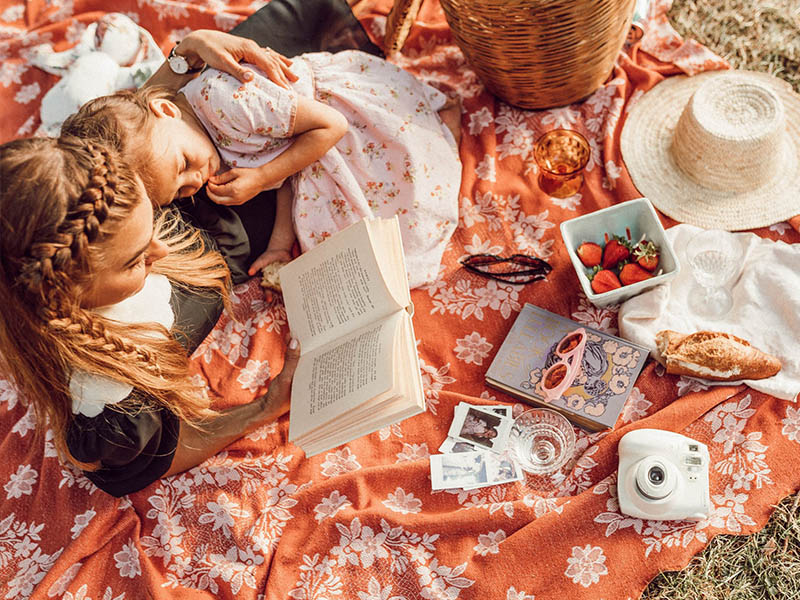 عکاسی در یک پیکنیک دو نفره