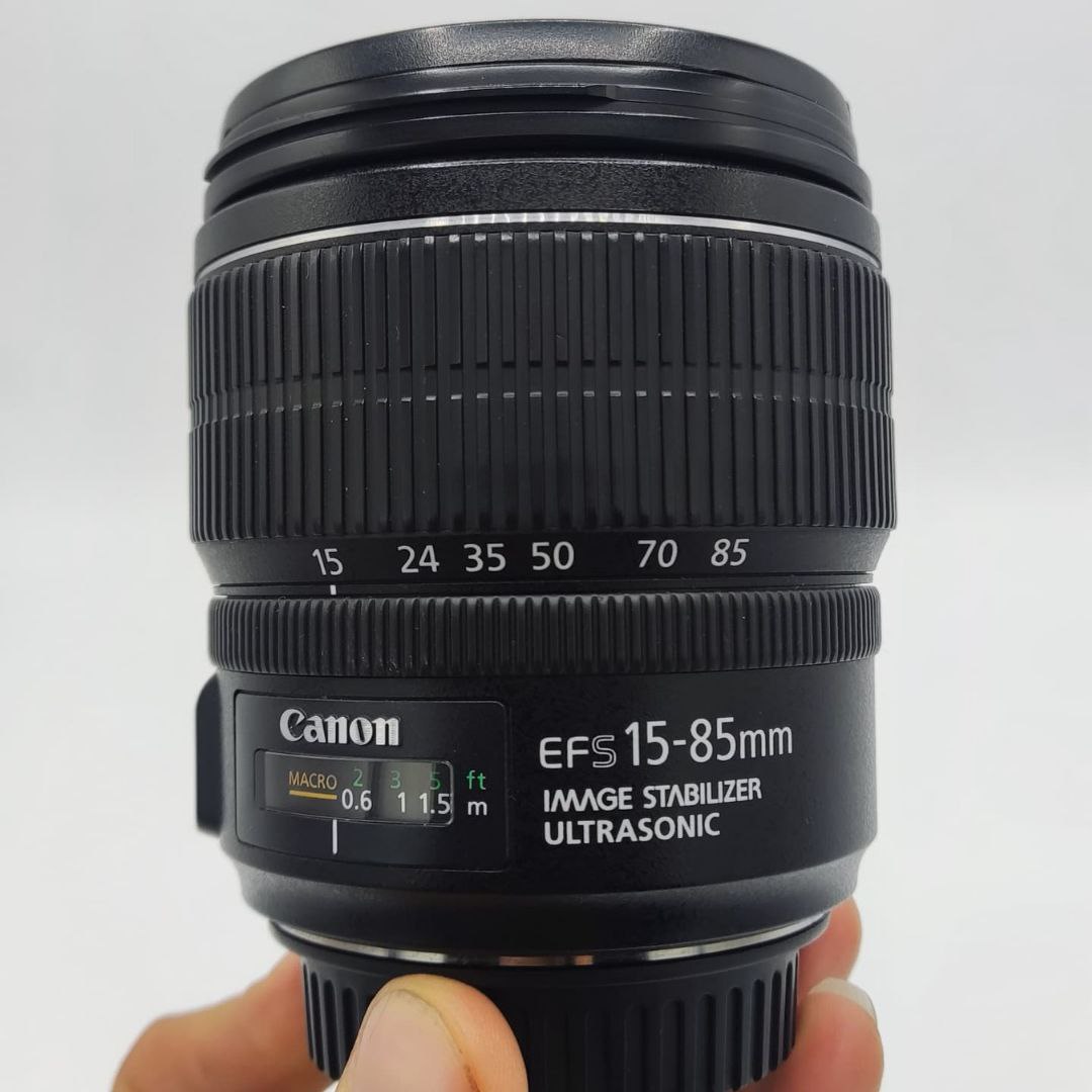 لنزکانن EF-S 15-85mm IS USM یک لنزهمه کاره بسیار کارآمد، مخصوص دوربینهای APS-C کانن. آشنایی بیشتر با لنزکانن EF-S 15-85mm IS USM در فروشگاه آنلاین نورنگار.