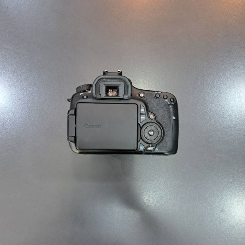 دوربین عکاسی کانن Canon EOS 60D Kit 18-135mm f/3.5-5.6 IS