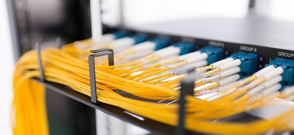 نقش فیبر نوری در امور تلفنی و مخابرات