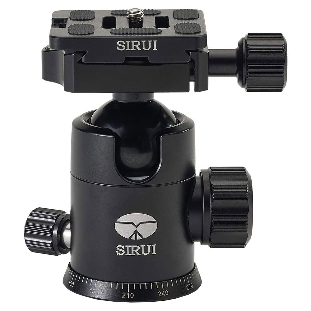 بال هد بال هد سیروی Sirui E-20 Ball Hea با اصطکاک خیلی بالا عمل میکند و پس از نصب روی سهپایه و قفل کردن سر بالهد، دیگر امکان حرکت یا پیچش ندارد.