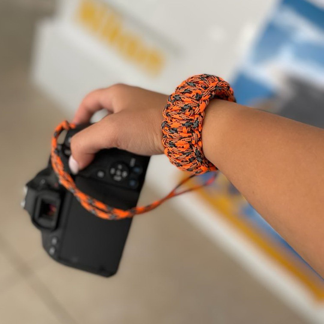 تحویل سریع | مشخصات فنی + خرید بند دوربین مچی نارنجی راه راه مشکی Carpal strap مشاوره رایگان و تخصصی 0217356 | نورنگار