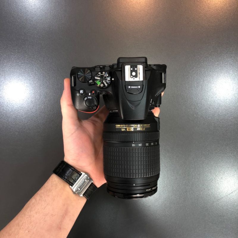 دوربین عکاسی نیکون دست دوم Nikon D5600 Kit 18-140mm f/3.5-5.6 G VR Used(شات 23000)