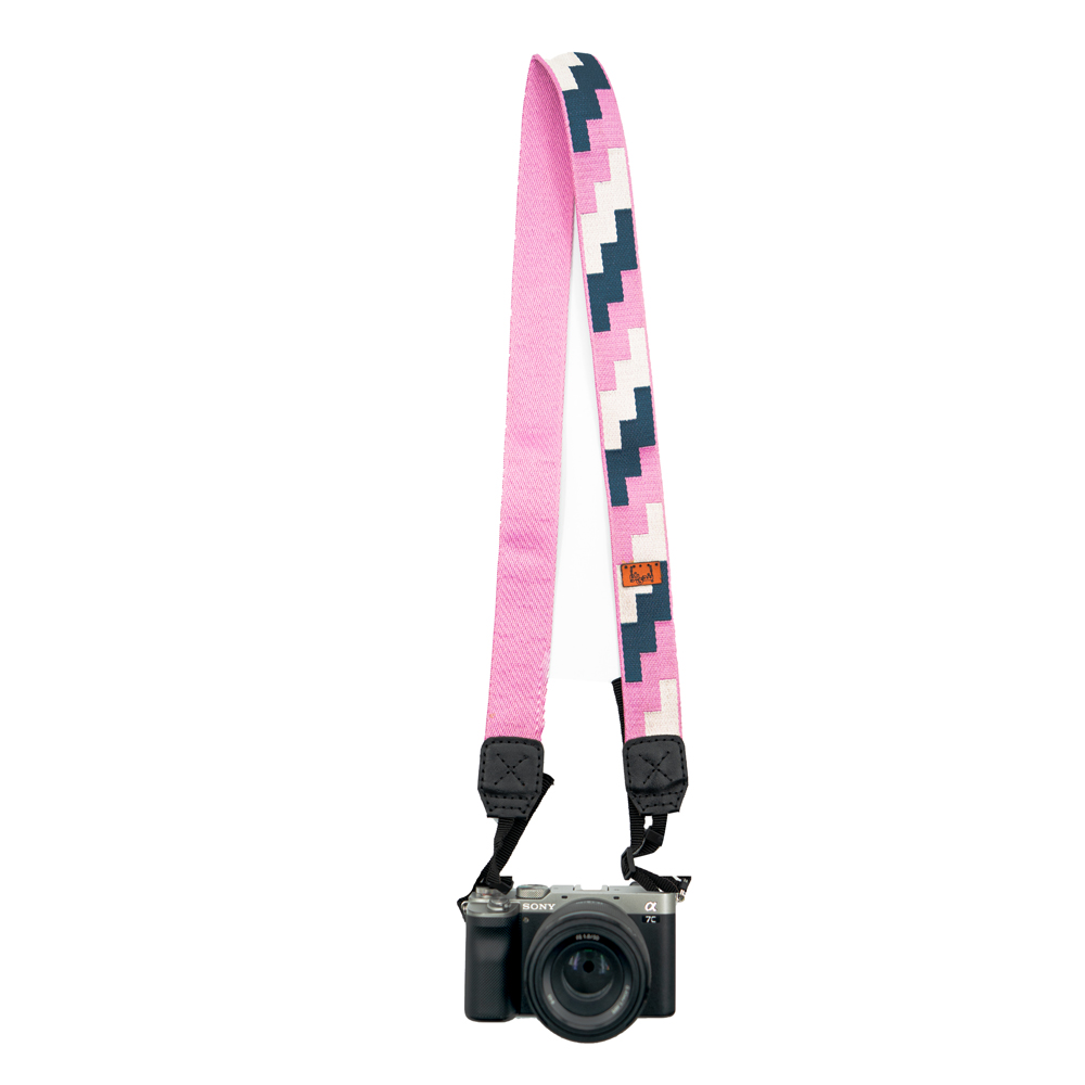 ضمانت سلامت کالا | مشخصات + بهترین قیمت برای خرید بند دوربین طرح Bandino Dark pink design camera strap | مشاوره تخصصی 0217356