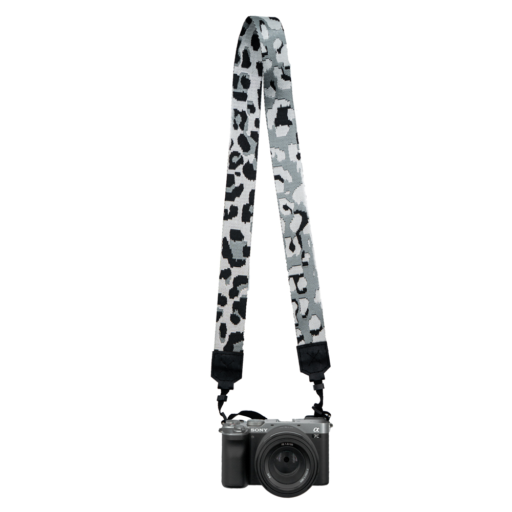 ضمانت سلامت کالا | مشخصات + بهترین قیمت برای خریدبند دوربین طرح پلنگی نقره ای مشکی Bandino Black silver leopard design camera strap | مشاوره تخصصی 0217356