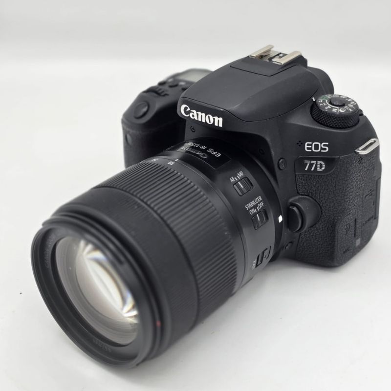 ارسال رایگان ⭐ مهلت تست | مشخصات فنی + بهترین قیمت برای خرید دوربین کانن Canon 77D Kit 18-135mm IS USM دست دوم ⭐ مشاوره رایگان 0217356